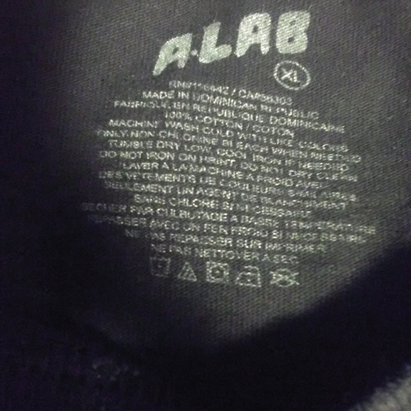 VINTAGE GRAPHIC T-SHIRT "LOCALS ONLY" SKULL & ALLIGATOR  SZ. XL - Picture 5 of 6